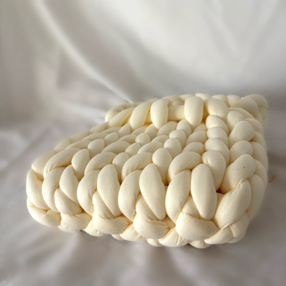 Knit plush chunky white purse handbag dumpling cloud puff - Picture 3 of 4
